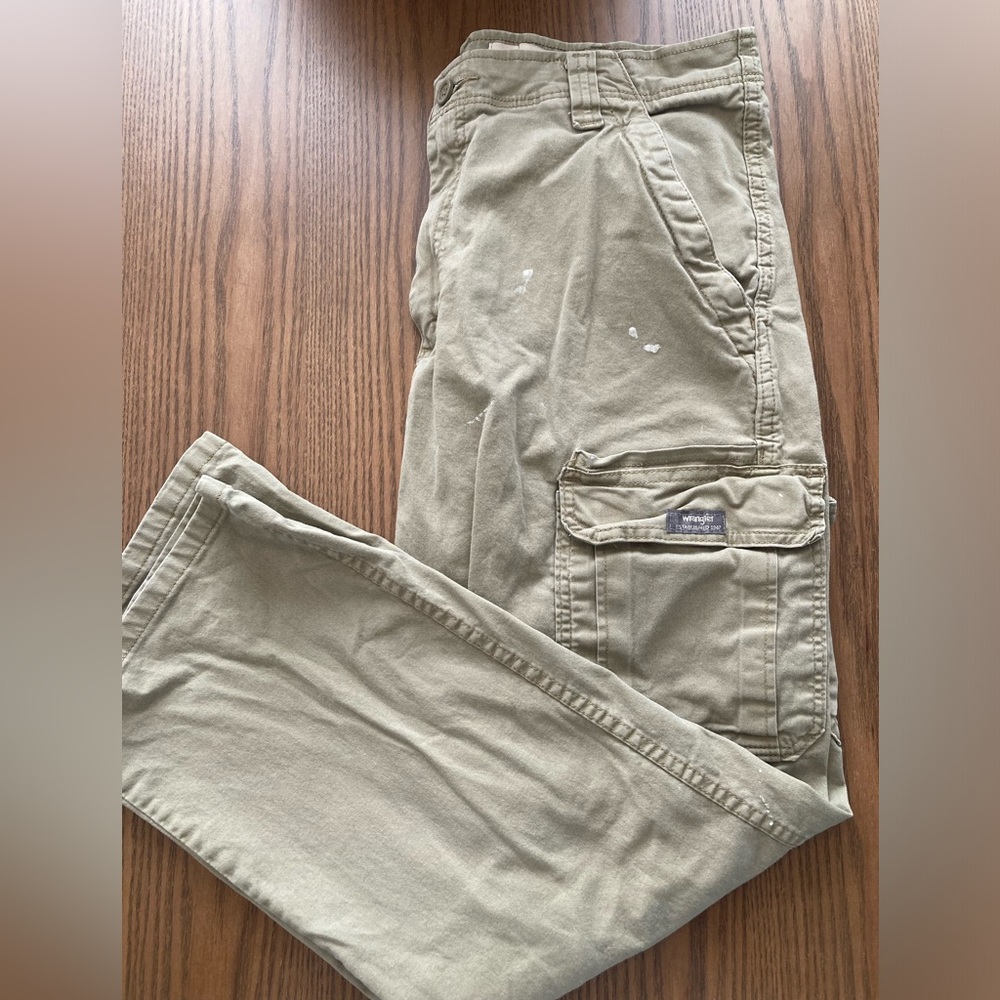 Wrangler cargo pants size 34x30